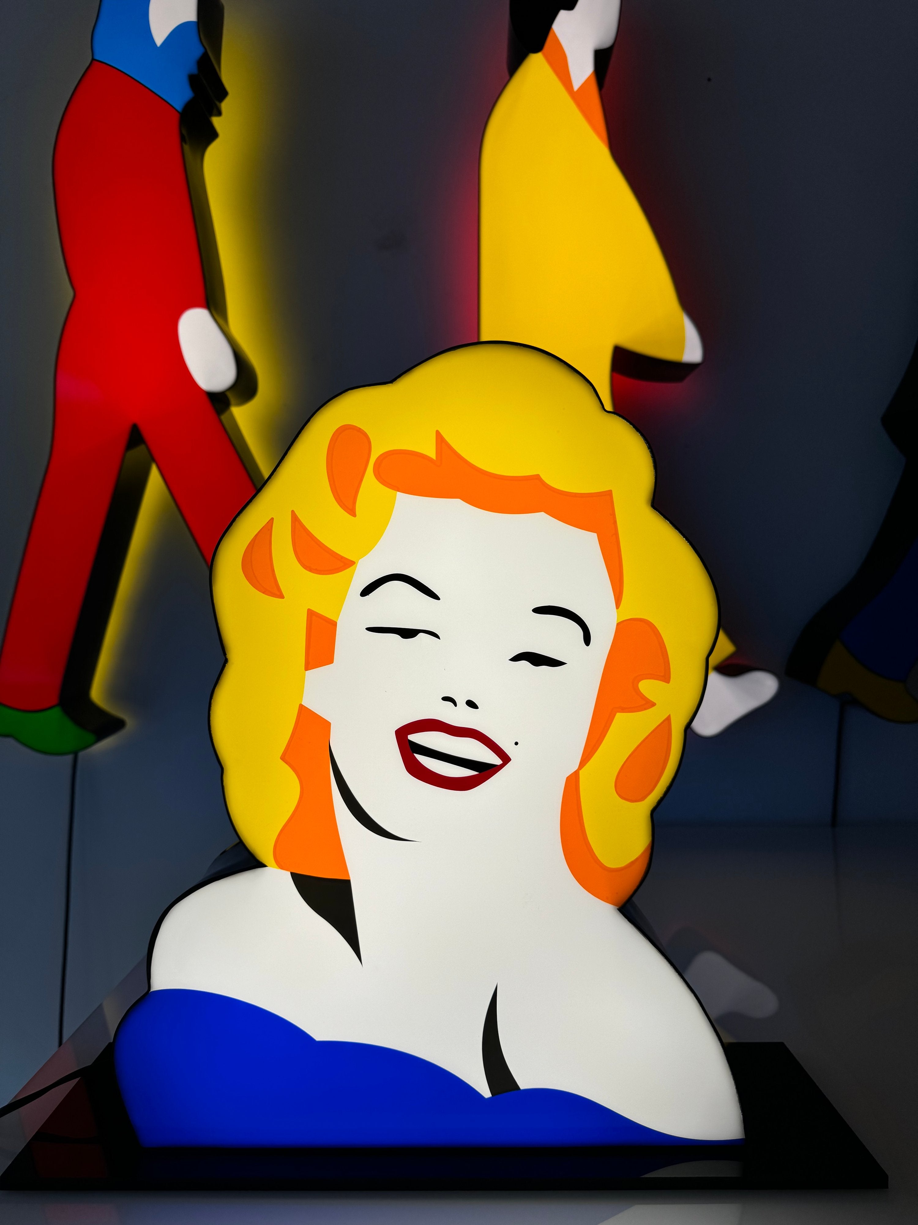 Icon | Marco Lodola - Arte Focus™