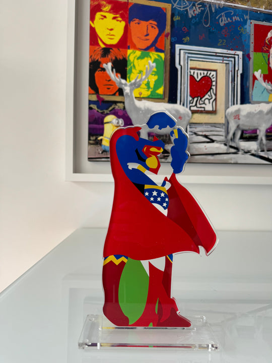 Superheroes in love  | Marco Lodola - Arte Focus™