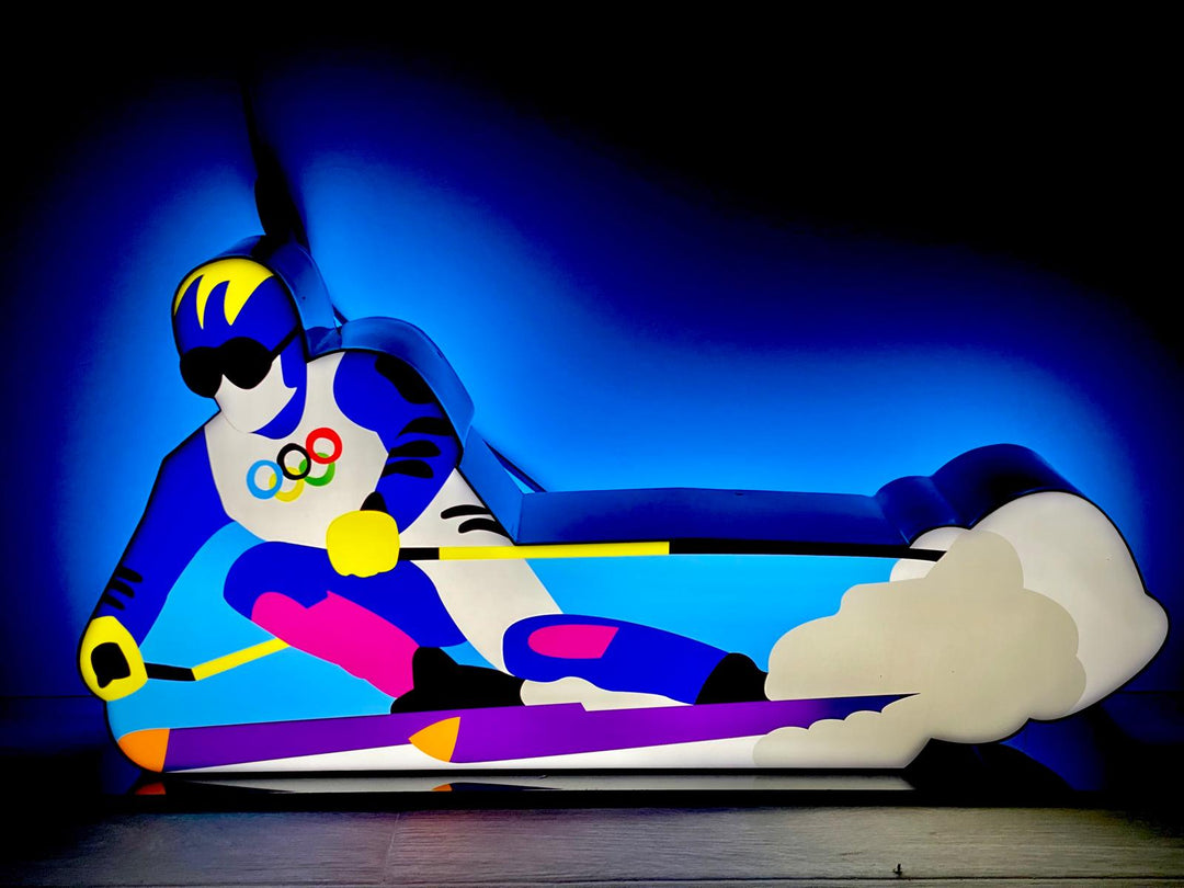 Velocity in White | Marco Lodola - Arte Focus™