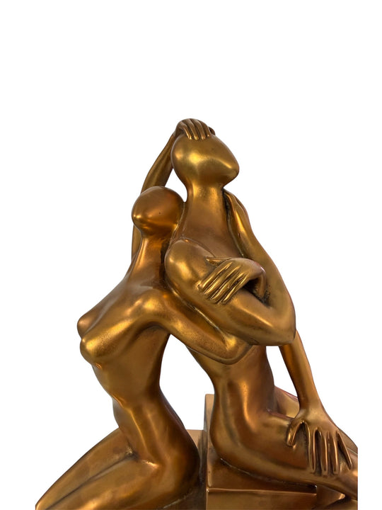 Eternal embrace | Mark Kostabi