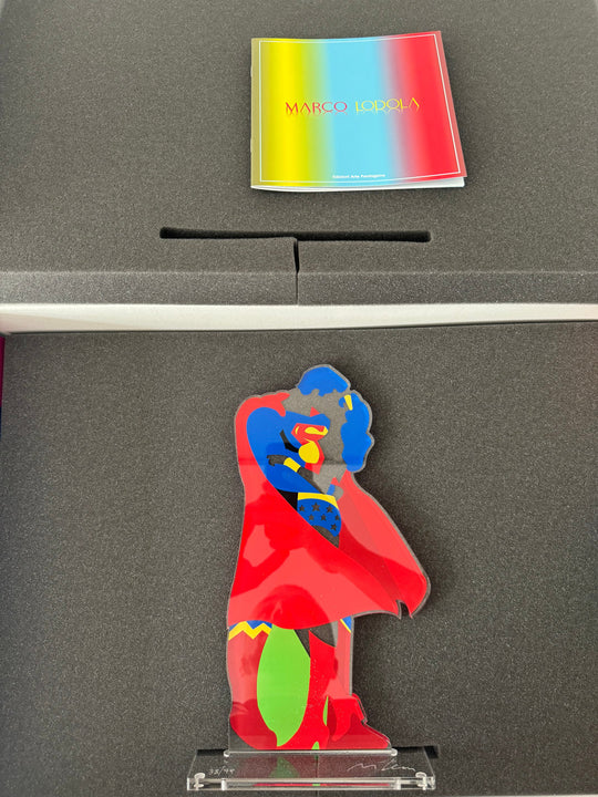 Superheroes in love  | Marco Lodola - Arte Focus™