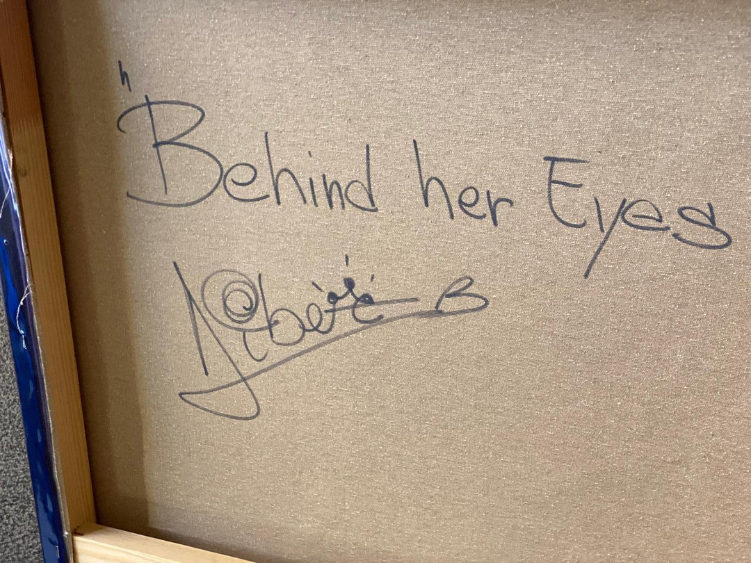 Behind her eyes  | Diber