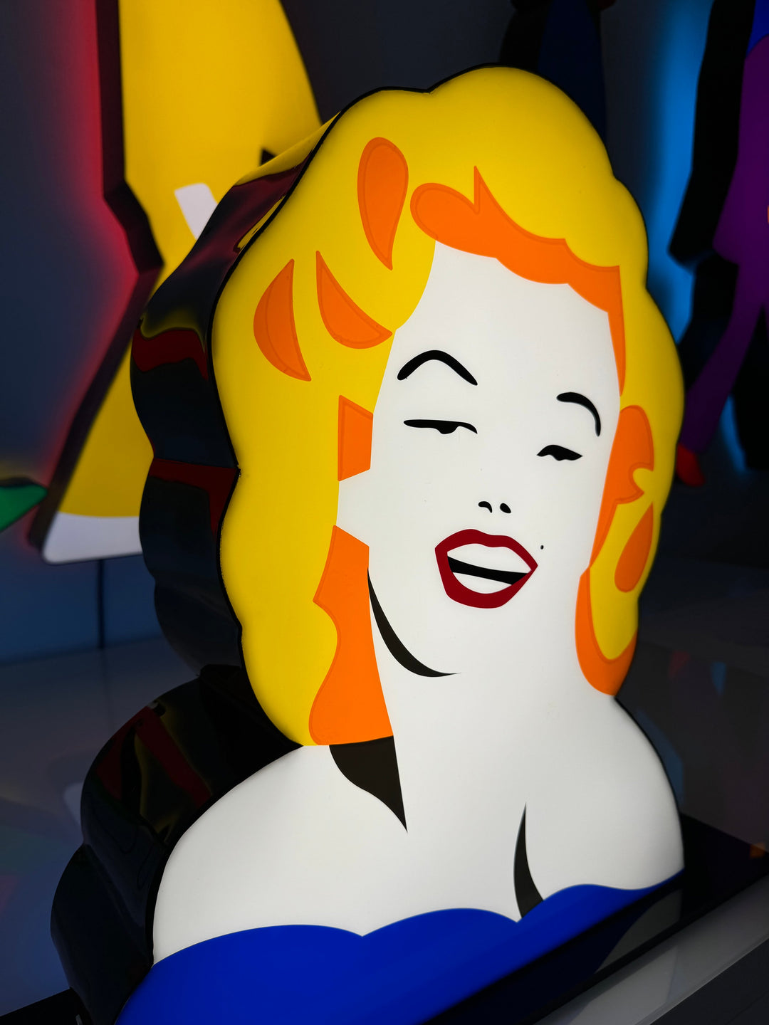 Icon | Marco Lodola - Arte Focus™