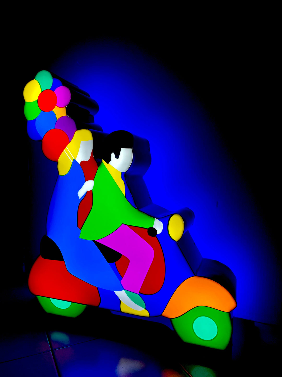 Chasing Balloons | Marco Lodola - Arte Focus™