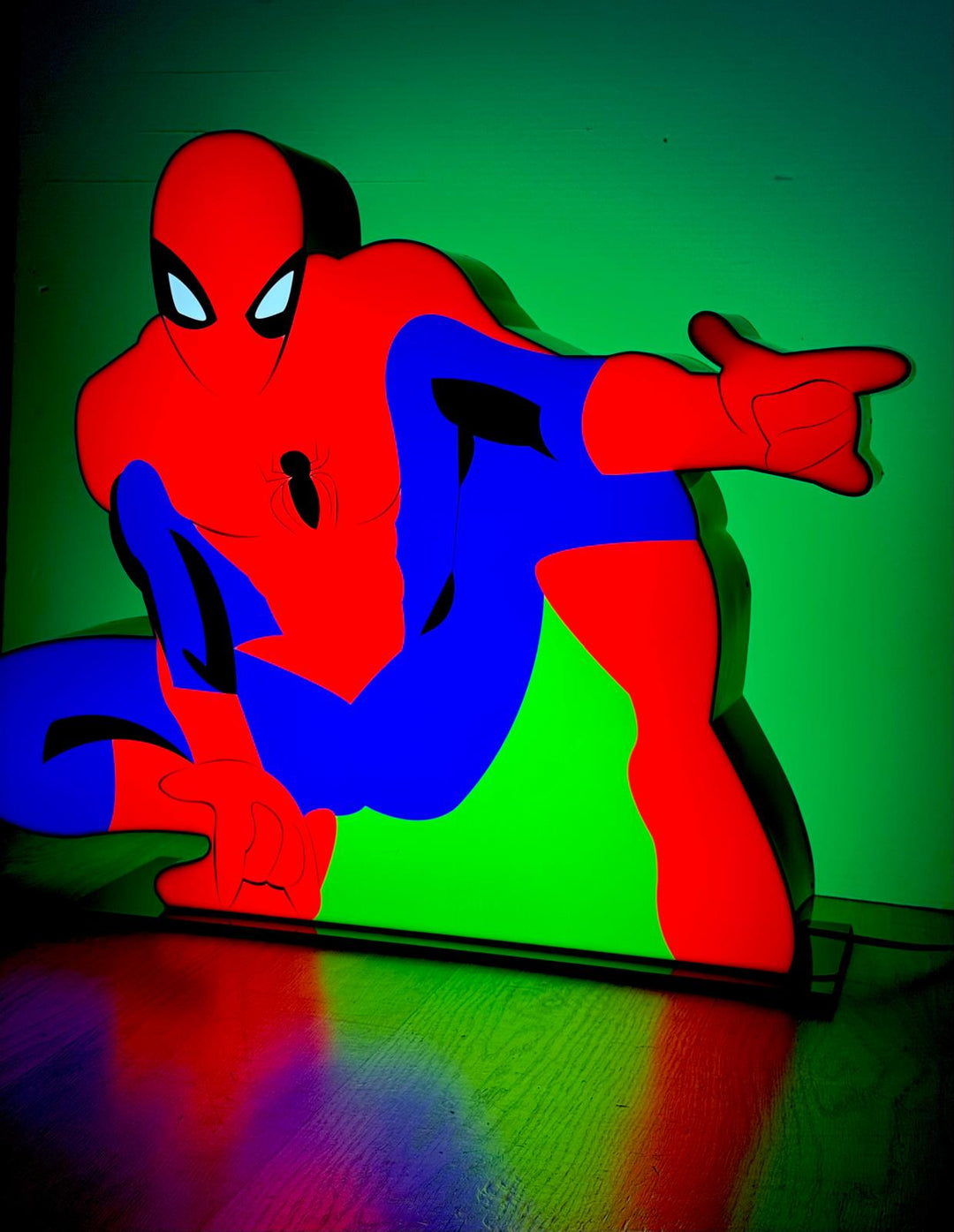 Friendly Hero | Marco Lodola